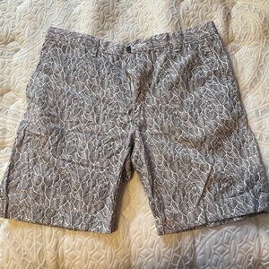 Tommy Hilfiger Shorts. Slim. Like new.